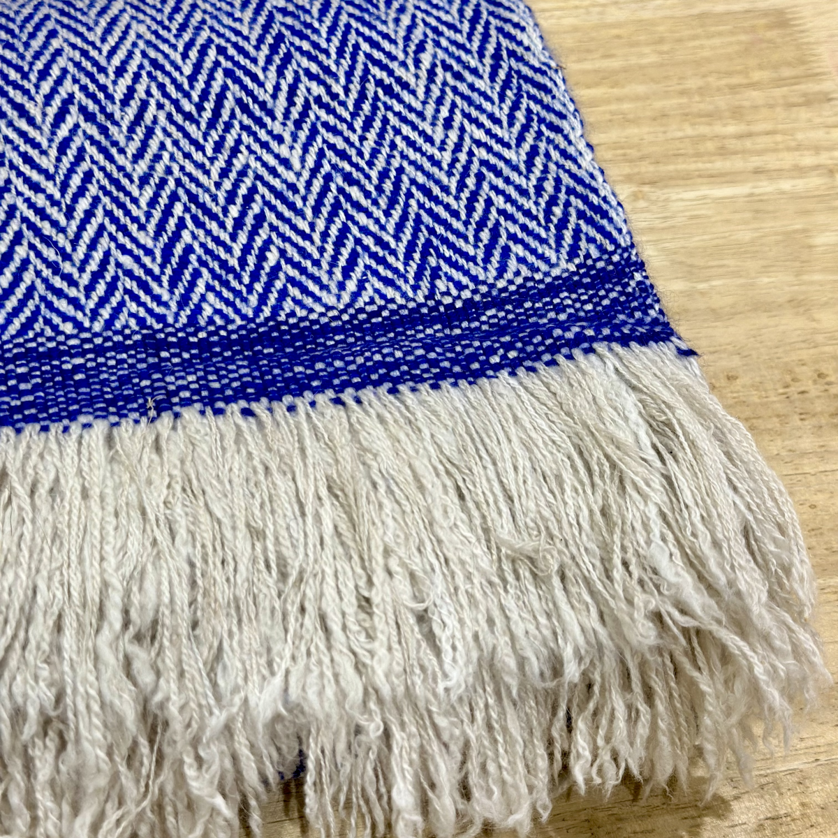 Cashmere Throw in Herringbone - Blue & White